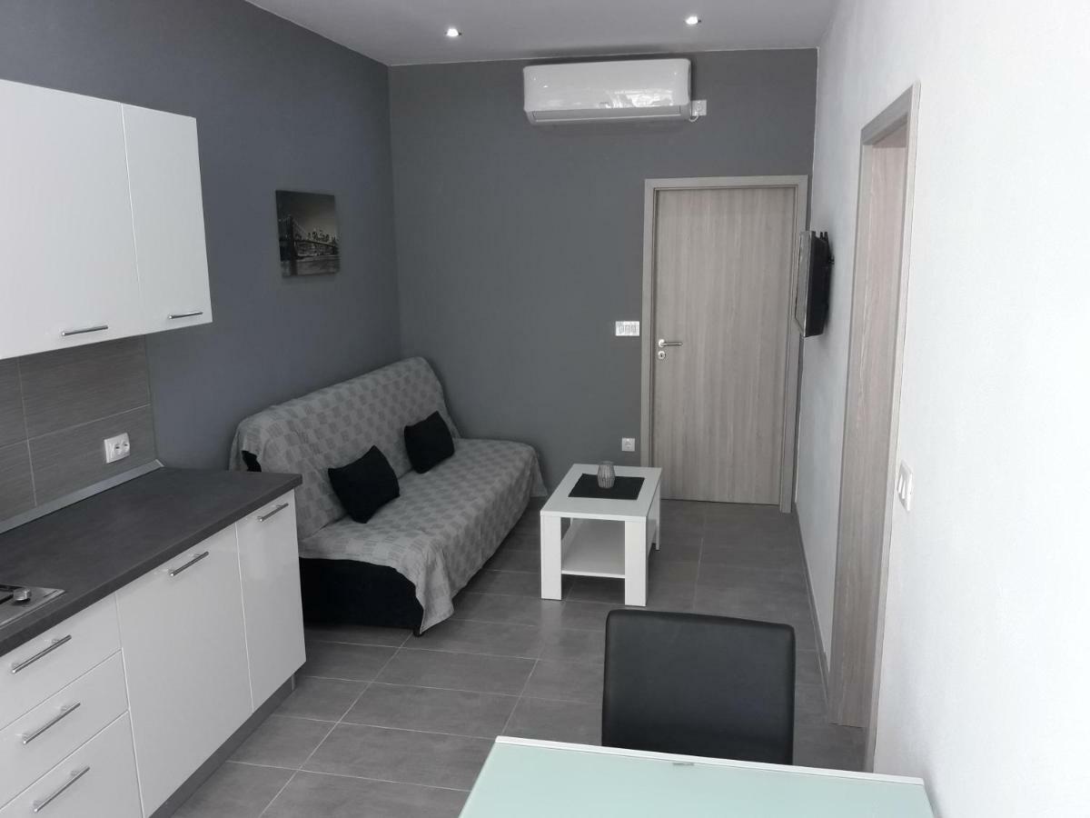 Apartments Vidulic Mali Losinj Bagian luar foto