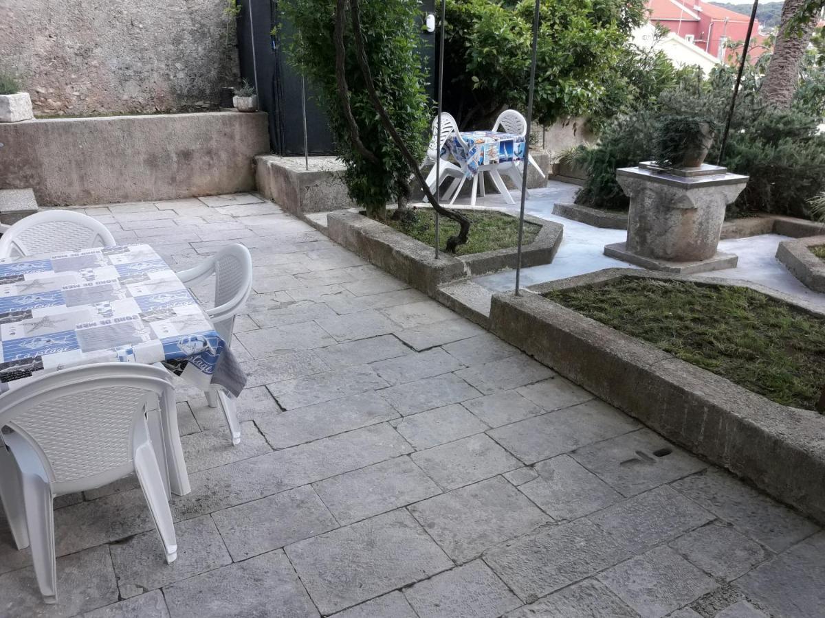 Apartments Vidulic Mali Losinj Bagian luar foto
