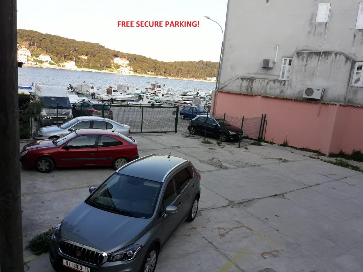 Apartments Vidulic Mali Losinj Bagian luar foto